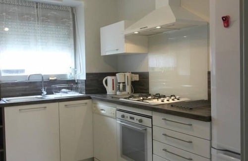 Saint-Andre-du-Bois House | Family-Friendly Gite DU Jardinet - Ideal Kitchen Retreat