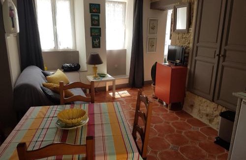Vaux-sur-Seulles House | Guest Rated: Gite du Jardin Des Sources with 9.6/10 Score
