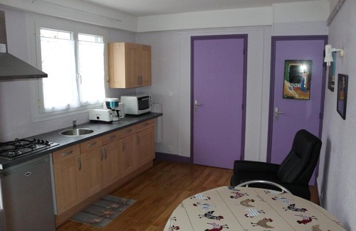 Lanester Apartment | Discover GITE du LOTUS LORIENT: Guest Rated 9/10 with Kitchen