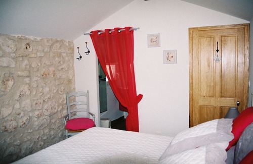 Eygalieres Other | Unforgettable Gite du Mas: Spa and Family-Friendly Retreat