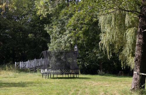 Nouan-sur-Loire House | Cozy Gite du Meunier: Oceanfront Retreat with Great Amenities