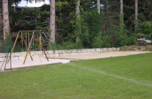 Seigy House | Child-Friendly Getaway at Gite Du Moulin Du Vivier