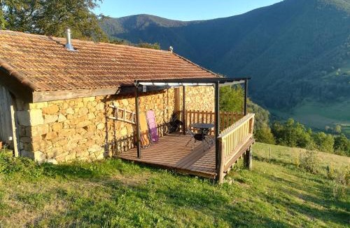 Riverenert Ski Chalet | Oceanfront Gite du pic vert: Rated 10/10 by Guests