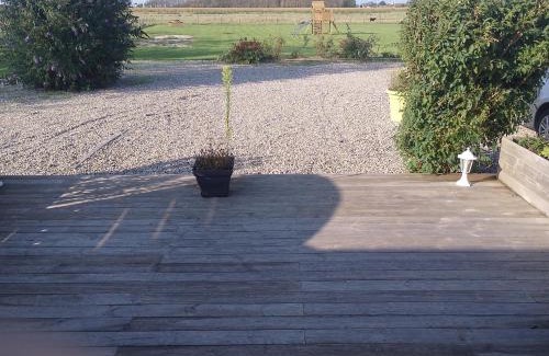 Cayeux-sur-Mer Apartment | Tranquil Gite with Ocean Views & Pet-Friendly Comfort