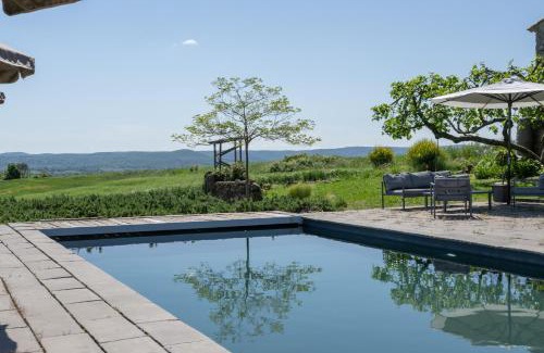 Saint-Sauveur-de-Cruzieres House | Gite Figuier et Vignes: Family-Friendly Retreat with Pool