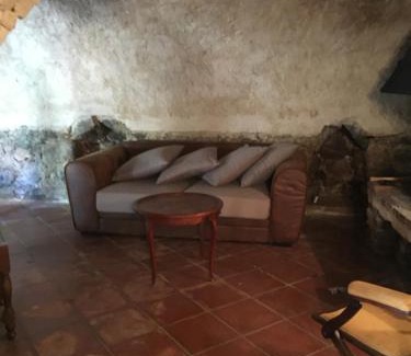 Avapessa House | Indulge at Gite Fabuleux Saint Michel - 10/10 Guest Rated