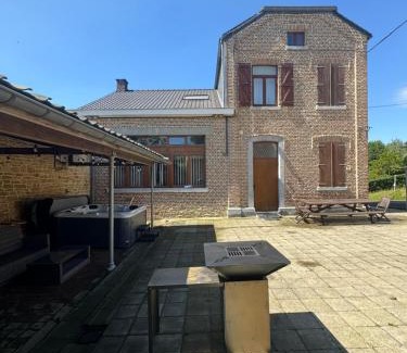 Modave House | Charming Gite Familiale La Classe with Pet-Friendly Amenities