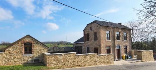 Modave House | Charming Gite Familiale La Classe with Pet-Friendly Amenities