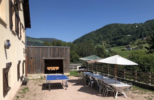 Cornimont House | gite FOR 16 PERS with BABYFOOT & PING PONG