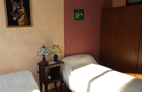 Vergeze House | Cozy Gite for 6 in Codognan with Breakfast Included