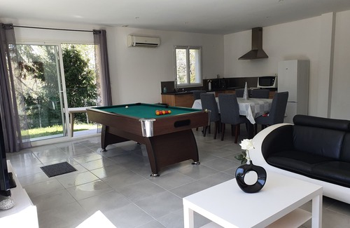 Valreas Villa | Scenic Gite for 6 with Lake View and Private Pool