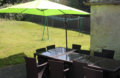 Fresne-la-Mere House | Gîte Fournil: Ideal Retreat for Families Near Suisse Normande
