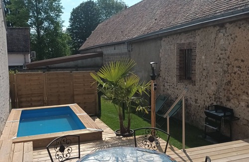 Cloyes-sur-le-Loir Condo | Relax at Gite Entre Beauce et Perche with Pool & Terrace