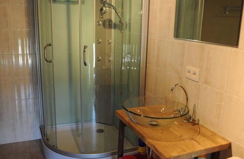 Villeseque-des-Corbieres Apartment | Relaxing Gite Cinsault for 2-4 with Ocean Views & Spa