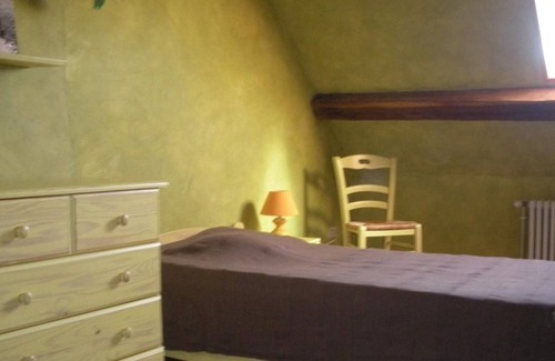 Fresnes Cottage | Pet-Friendly Gite Fresnes: Comfort for Families of 5