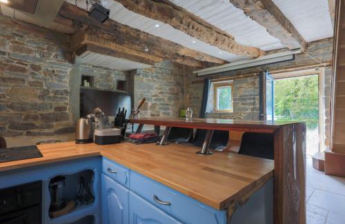 Cleguerec House | Quiet Getaway: Gite Home Cinema with Family-Friendly Amenities