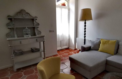 Huisseau-sur-Cosson Cottage | Comfortable Gite Huisseau-sur-Cosson for 4 Guests
