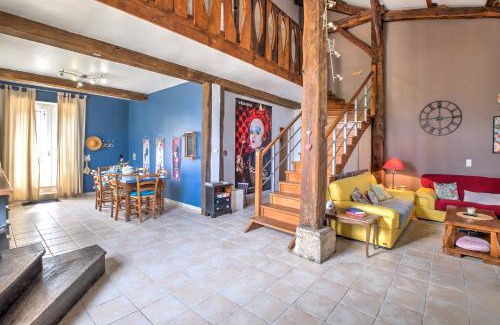 Sainte-Sabine-Born House | Gîte il était une fois: Family-Friendly Retreat with Pool