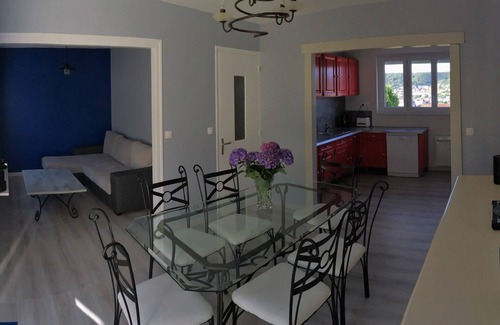 Fecamp House | Relaxing Retreat Steps from Aquatic Center and Shops