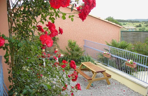 Boisset-et-Gaujac House | Guest Rated: 9.8 for Gite in Detached House with Pool