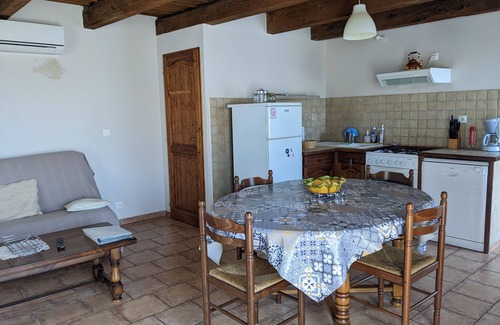Arles Cottage | Inviting Gite in Camargue with Pool & Oceanfront Views