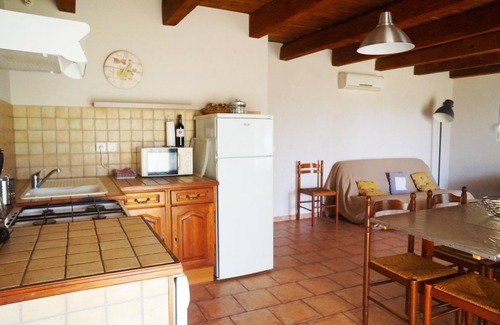Arles Cottage | Idyllic Gite in Camargue with Pool and Ocean Views