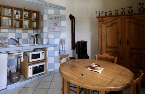 Saint-Alyre-es-Montagne House | Mountain Retreat with Pool & Scenic Hiking Trails