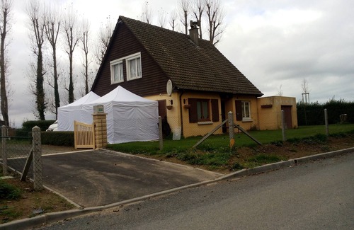 Saint-Riquier-es-Plains House | Relaxing Gite by the Golf Course, Minutes from the Sea