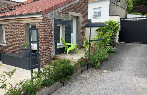 Neufchatel-Hardelot House | Picturesque Gîte in Neufchâtel-Hardelot with Breakfast