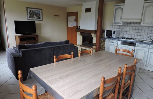 Arrentes-de-Corcieux Apartment | Tranquil Gite in Renovated Farmhouse with Lake Views