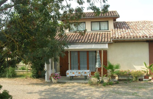 Goutz Cottage | Inviting GITE in Tranquil Lomagne with Pool & Spa