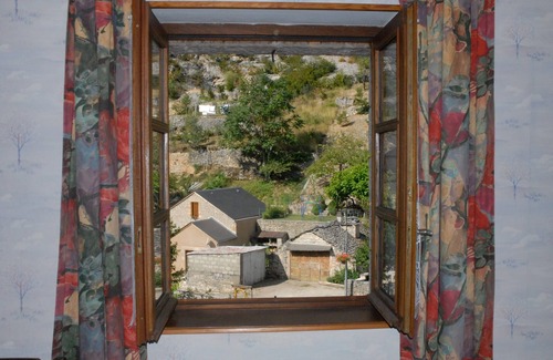 La Malene House | Serene Gite in the Heart of Gorges du Tarn with Pool