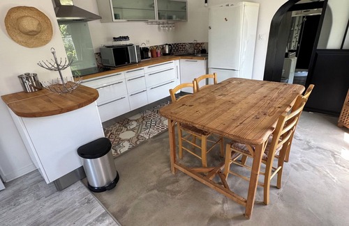 Mus House | Relaxing Gite with Pool Near Nîmes and Montpellier