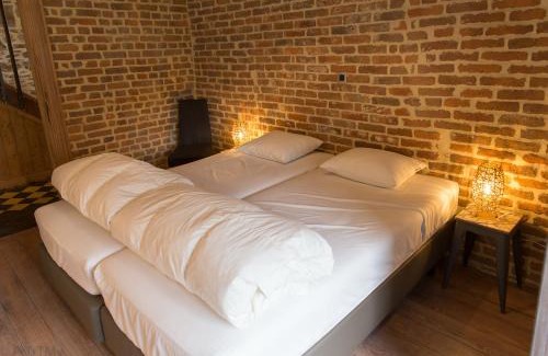 La Reid House | Discover Gite Kooa Prestige: 4-Star Retreat with Spa & Pool