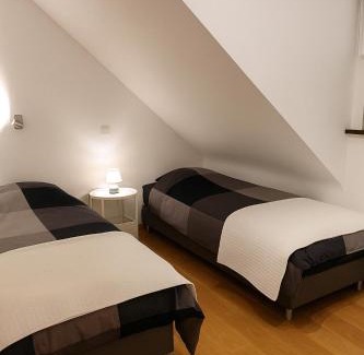 Wepion Apartment | Pet-Friendly Retreat at Gite L'Ecureuil Namur Wépion