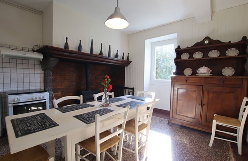 Asasp-Arros House | Scenic Gîte l'Abérou - Pet-Friendly Retreat by the Mountains