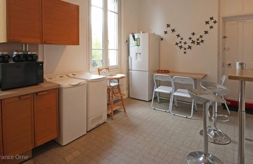 L'Aigle Cottage | Gite L'Aigle: Family-Friendly Retreat with Spa & Breakfast