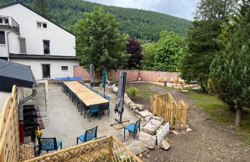 Mijoux House | Gite L'auberge - Gite de groupe Au Soleil Jura si Ain -
