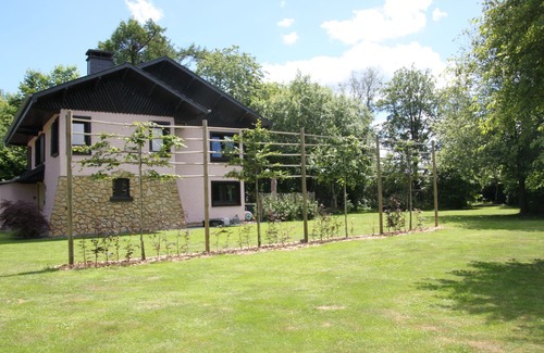 Izel Cottage | Experience Gite L'Eden au Vert Chiny with Spa & Hot Tub