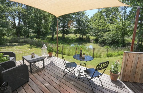 Saint-Fargeau House | Romantic Gîte L'Escapade: Private Spa & Perfect Getaway