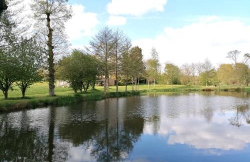 Miniac-sous-Becherel House | Discover Family-Friendly Comfort at Gite L'Etang