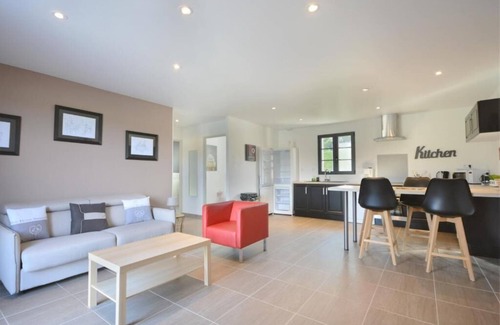 Saint-Quentin-en-Tourmont House | Charming Gite L' Echo des 2 Baies: Guest Rated 9.8/10