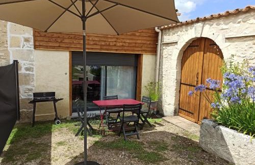 Floirac House | Child-Friendly Gite La Floiracaise with Great Reviews