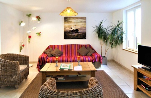 Arelaune-en-Seine House | Gite La Mailleraye-sur-Seine, 2 bedrooms, 4 persons