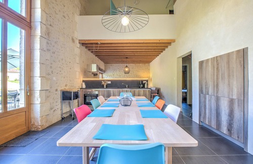Chassaignes House | Relax at Gîte La Grange with Pool, Terrace & Free Wi-Fi