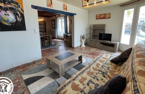 La Gueriniere Cottage | Oceanfront Gite La Guérinière for 4 with Stunning Views