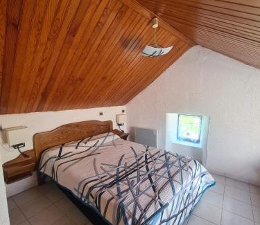 Saint-Chely-du-Tarn House | Cozy Gite la Maison de Jules: Pet-Friendly Retreat