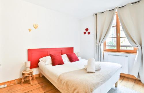 Kaysersberg-Vignoble Apartment | Child-Friendly Gite "La Maison Jaune" in Kaysersberg
