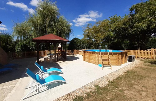 Siorac-en-Perigord Apartment | Family-Friendly Gite La Périgourdine with Pool & Hot Tub