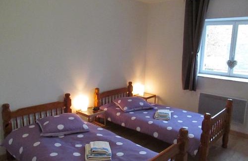 Senon House | Pet-Friendly Retreat at Gite la Ruche with Family Amenities